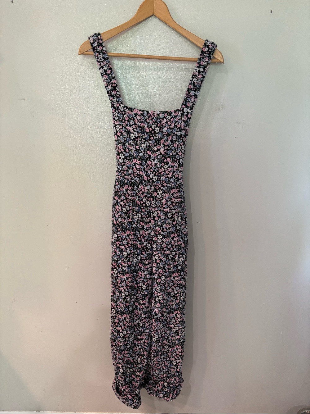 Zara Jumpsuit Back Criss Cross Floral Pockets Overall Women’s Size Medium